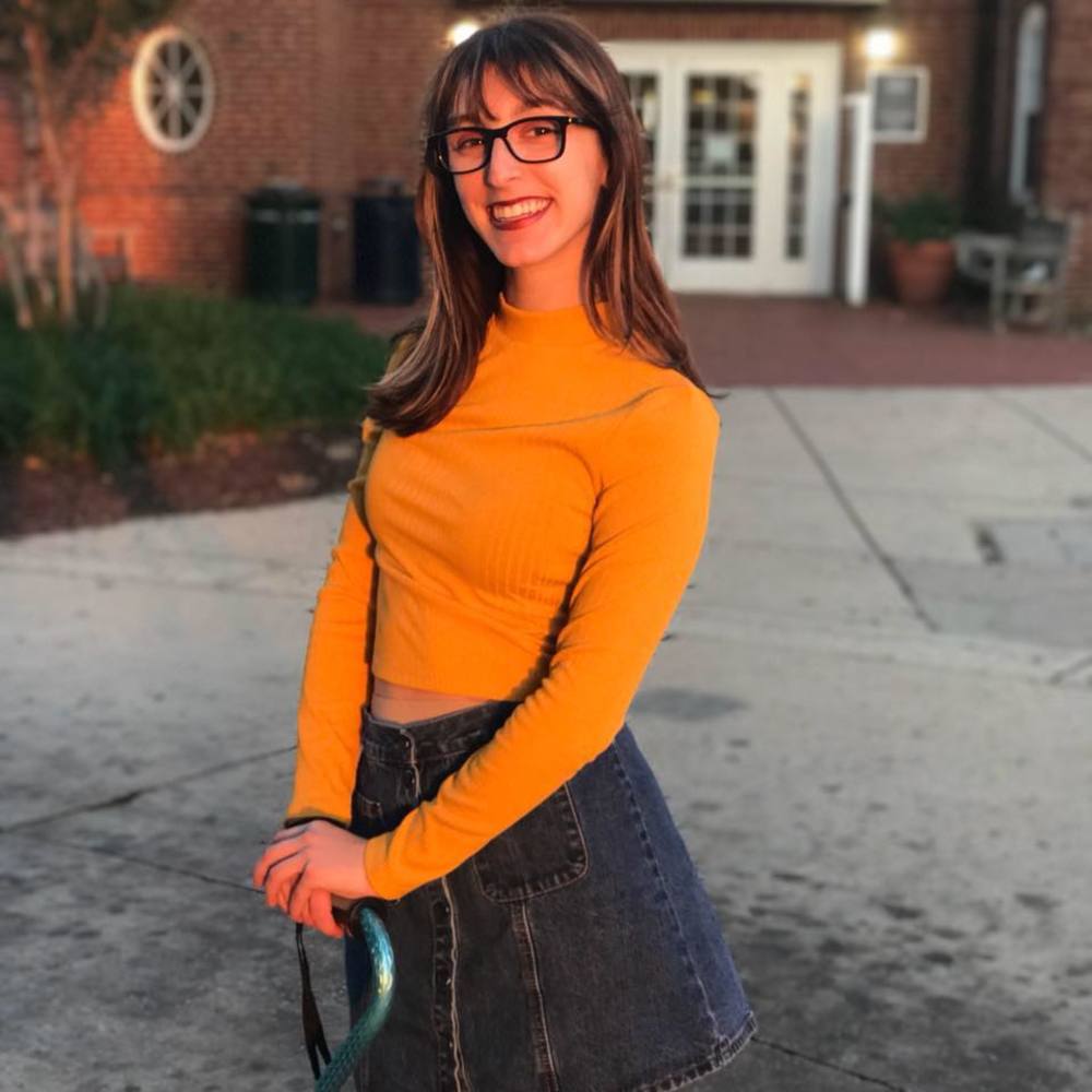 Meet your Posher, Carly